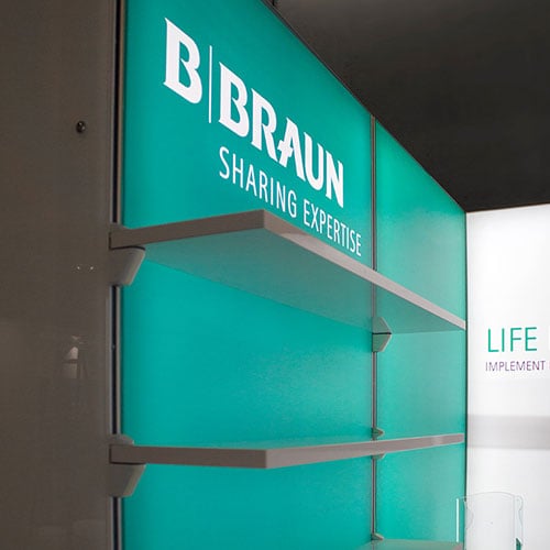 LUMIN8 B.Braun LUMIN8 Regale