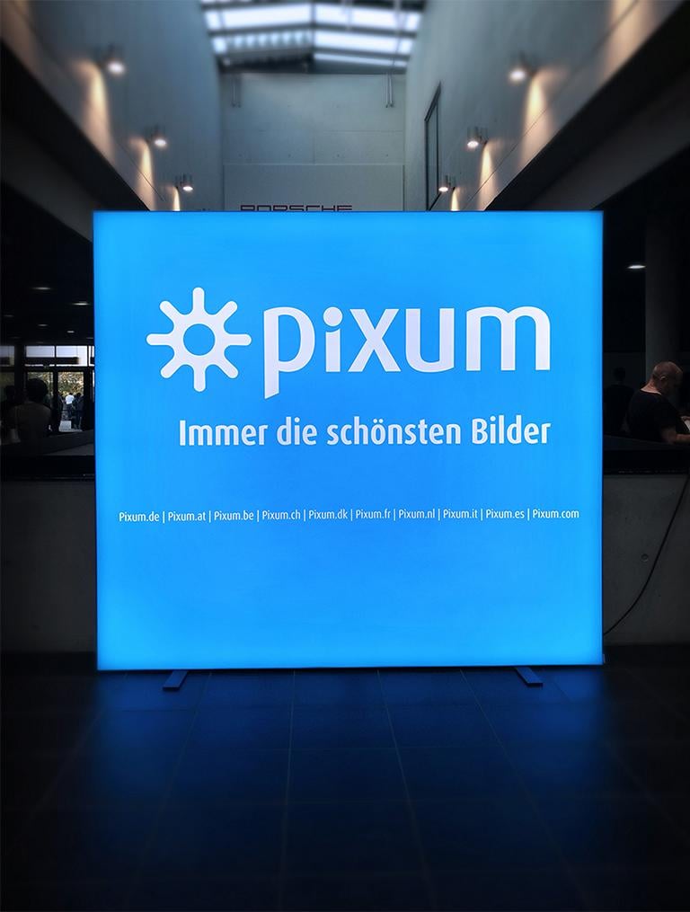 Pixum Messewand