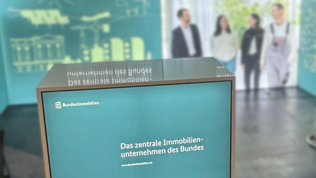 Bundesanstalt für Immobilienaufgaben (BImA) mit LUMIN6_Messestand LA_CONCEPT_GmbH_Köln