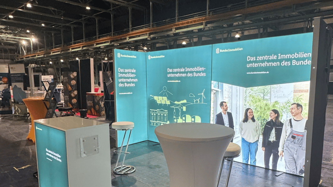 Bundesanstalt_für_Immobilienaufgaben (BImA) @ Karrieretag_München_2025 mit LUMIN6_Messestand LA-CONCEPT-GmbH-Köln