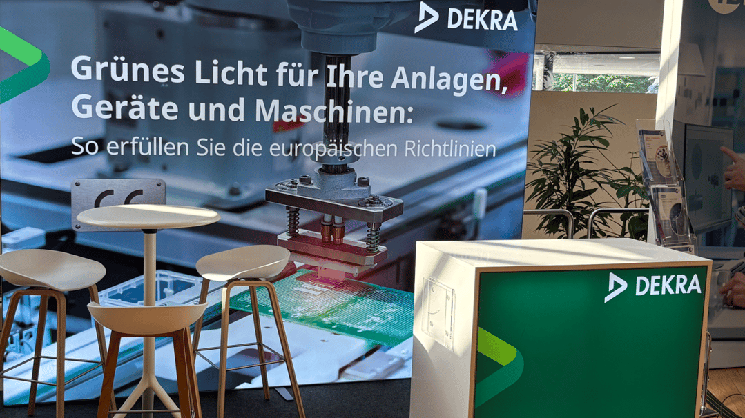 DEKRA @ CE-PraxisTage 2026 LUMIN6 Messestand LA_CONCEPT_GmbH_Köln