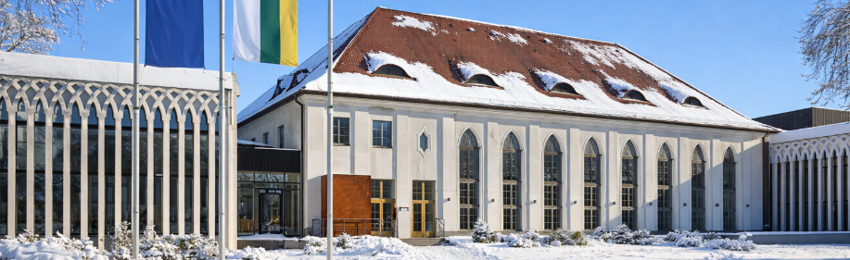 Kongresshalle am Zoo in Leipzig im Winter