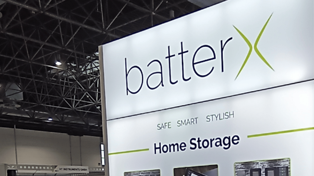 Renusol Europe GmbH @ Solar Solutions 2025 LA_CONCEPT_GmbH Messestand LUMIN8 wirmachenmesse