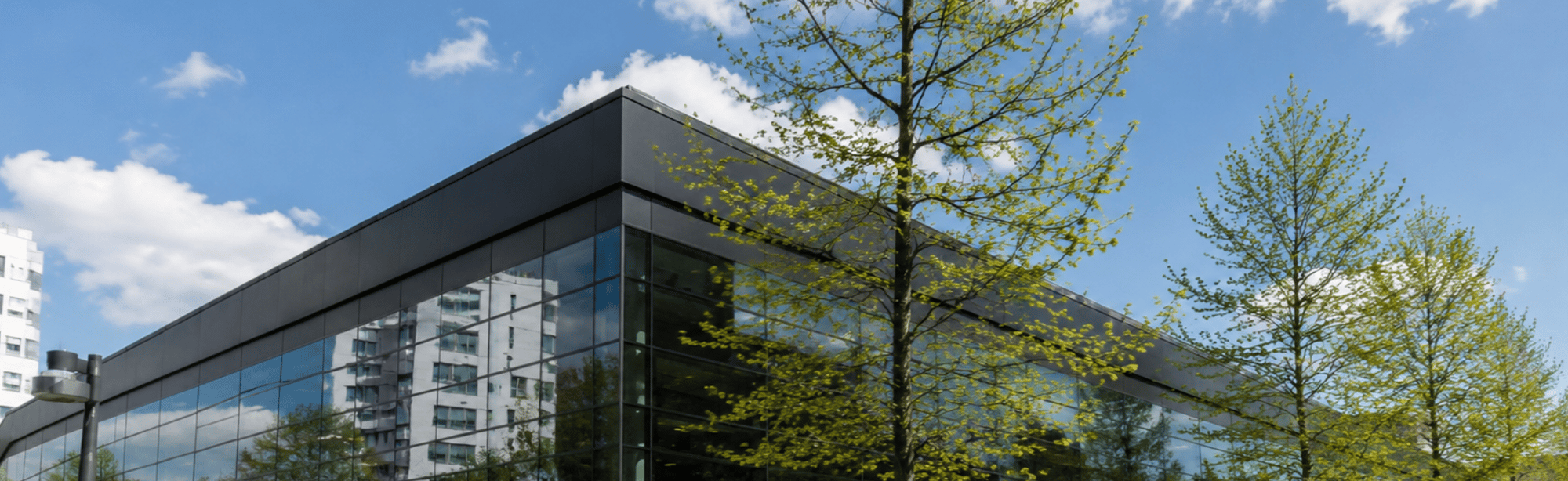 World Conference Center Bonn (WCCB) im Frühling