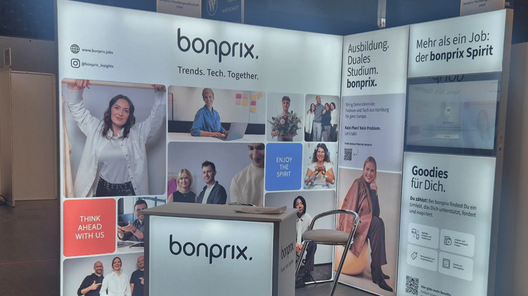 bonprix mit LUMIN8_Messestand @ Traumberuf MINT-Schülermesse 2025 in Hamburg