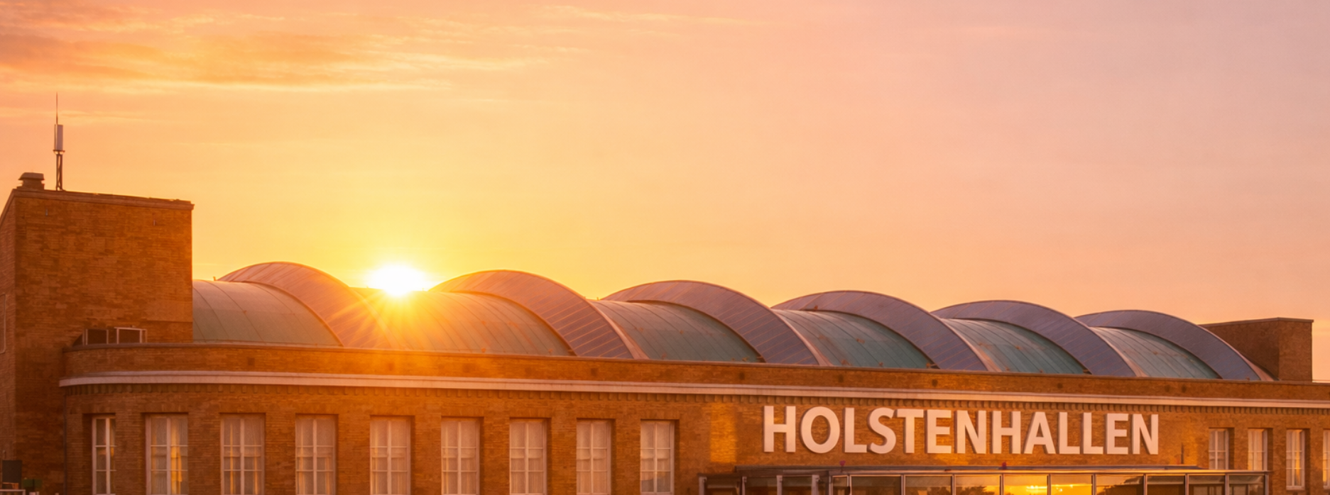 Holstenhallen kurz nach Sonnenaufgang